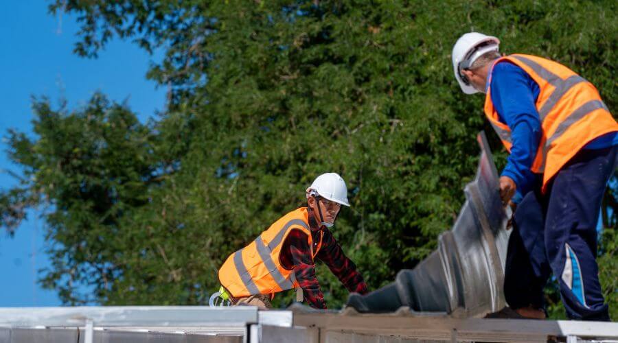 Professional residential roofers in Cortez, FL